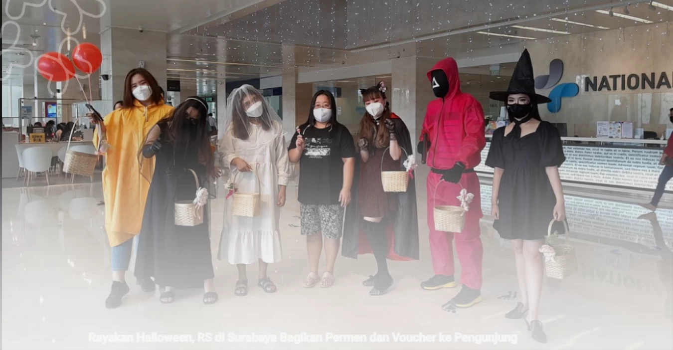 Celebrating Halloween, Hospital in Surabaya is distributing Candy and Vouchers to Visitors